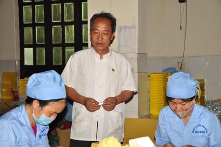 Green bean cake- a specialty of Hai Duong - ảnh 2